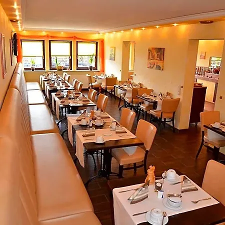 Pirsch Hotel